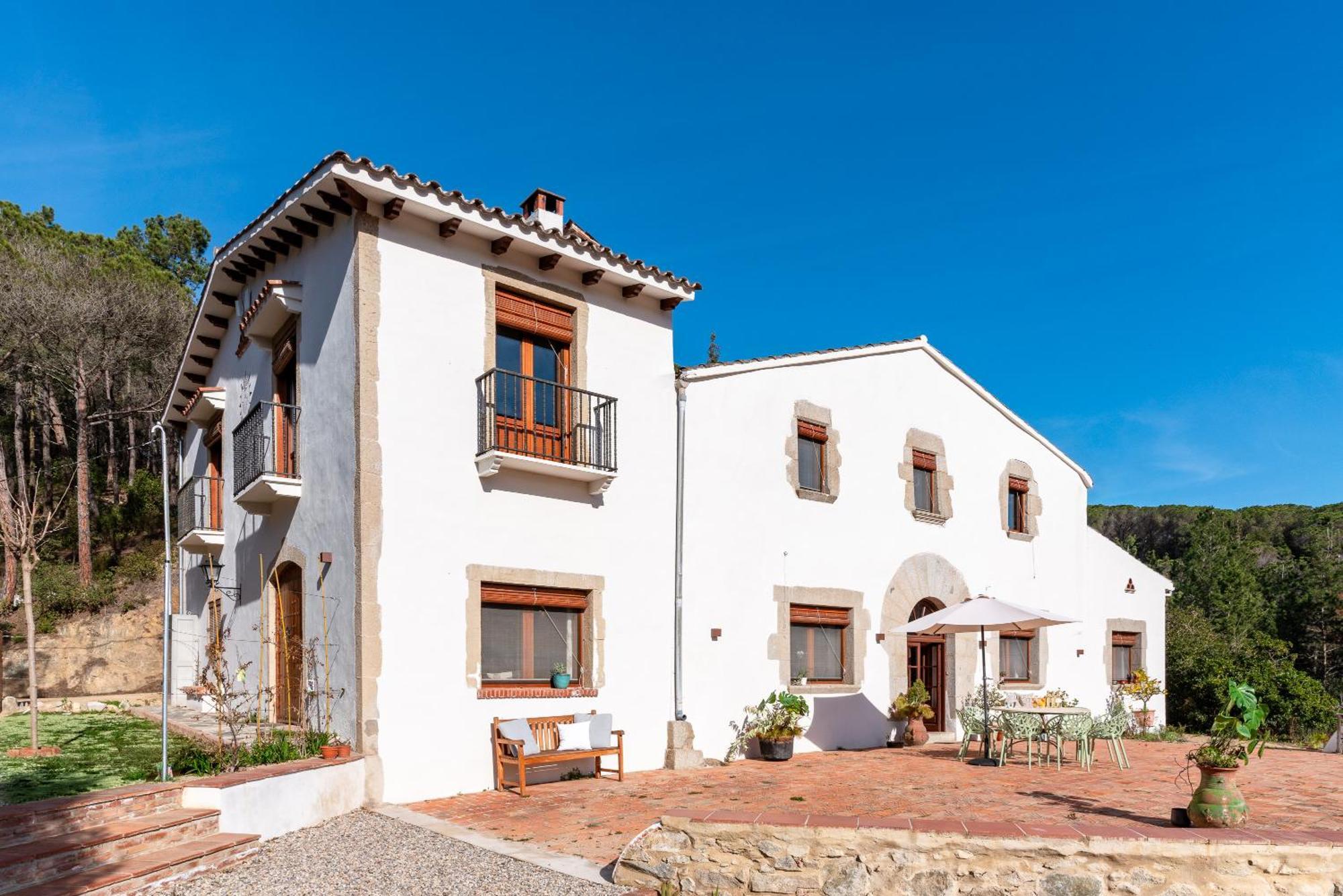 La Terraza - Grosszuegiges Appartment In Katalanischer Masia Sant Iscle de Vallalta Kültér fotó