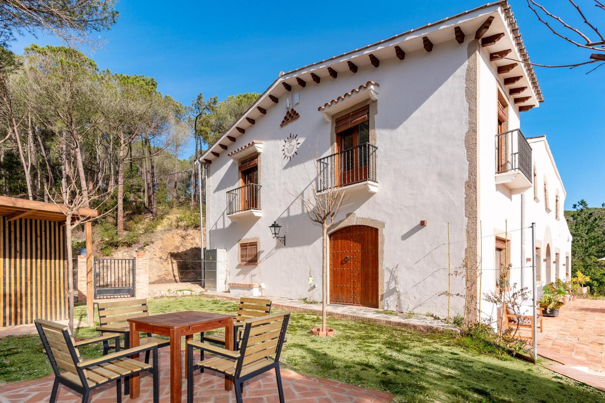 La Terraza - Grosszuegiges Appartment In Katalanischer Masia Sant Iscle de Vallalta Kültér fotó